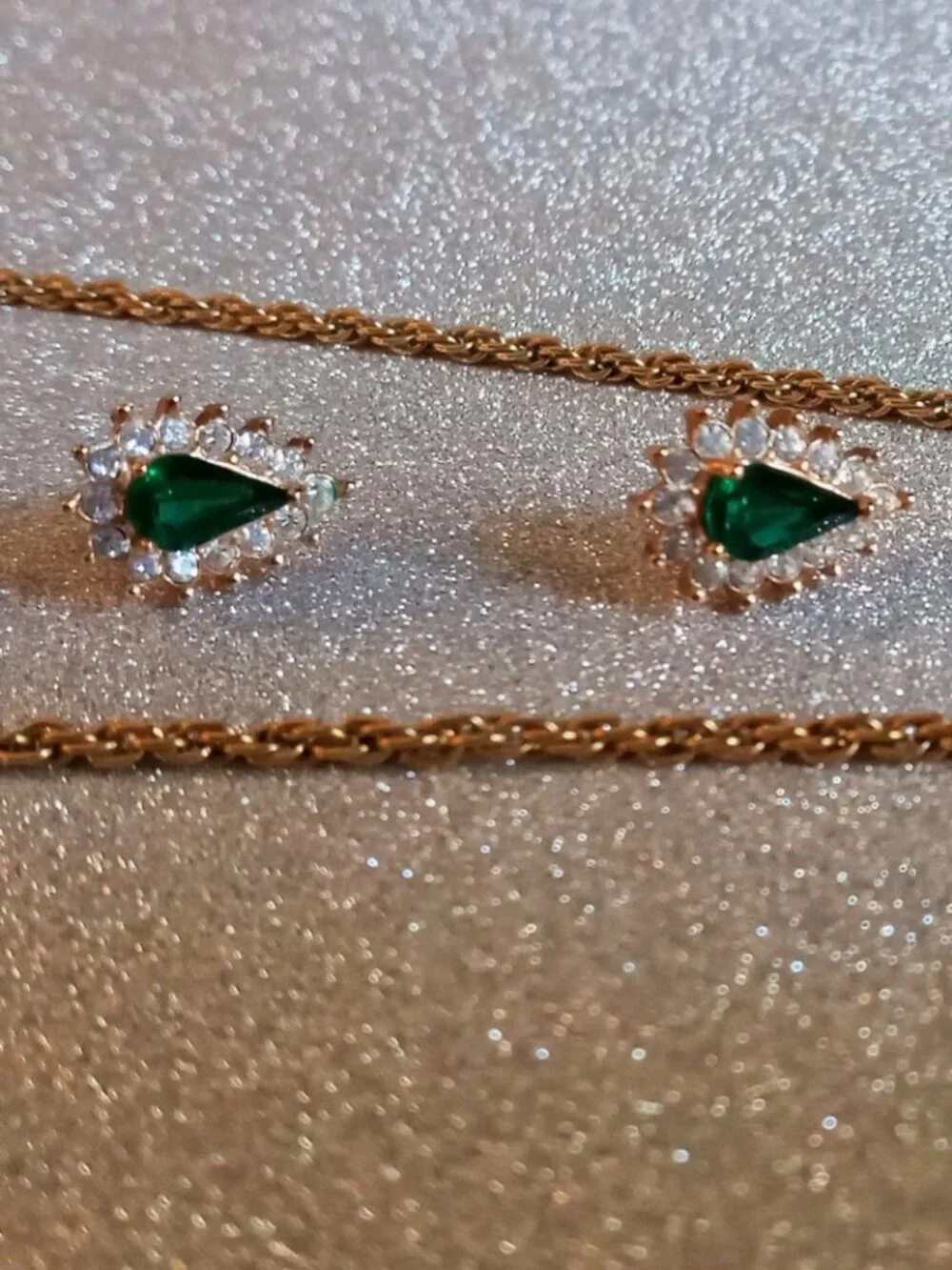 ROMAN Green Gem & Gold Plated Matching Necklace & Earrings Set Worn Once!
